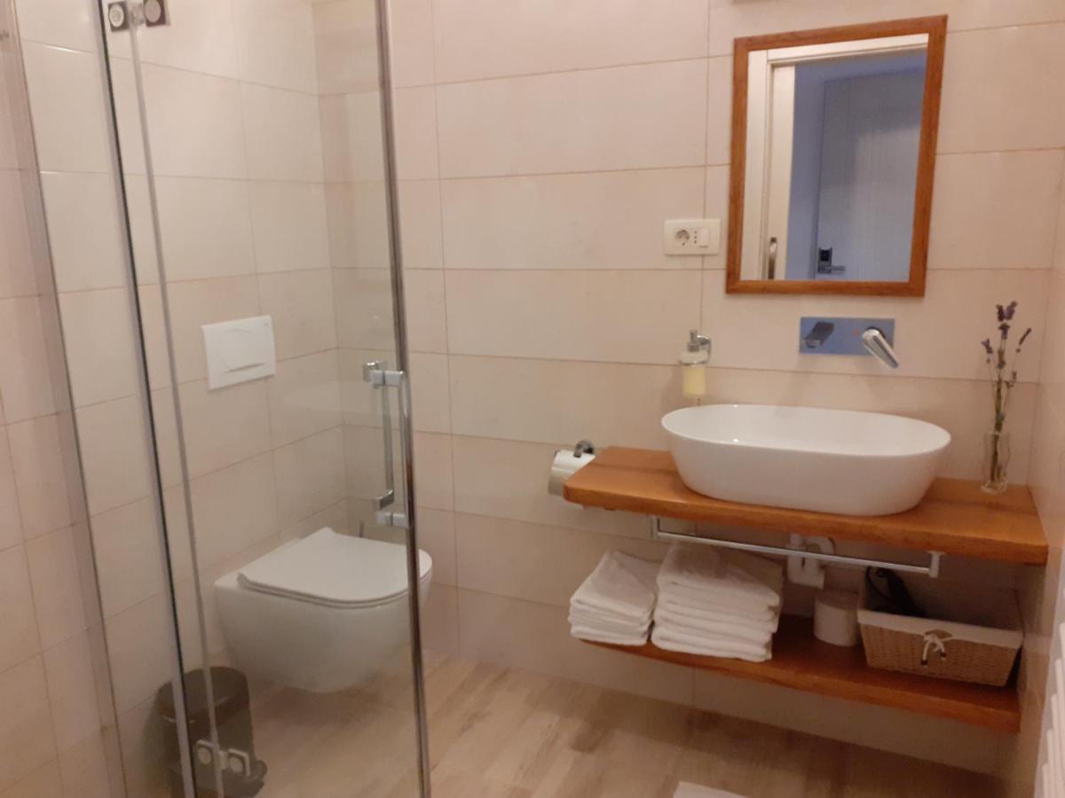 Apartmaji In Sobe Odlicna Hisa Štanjel Εξωτερικό φωτογραφία